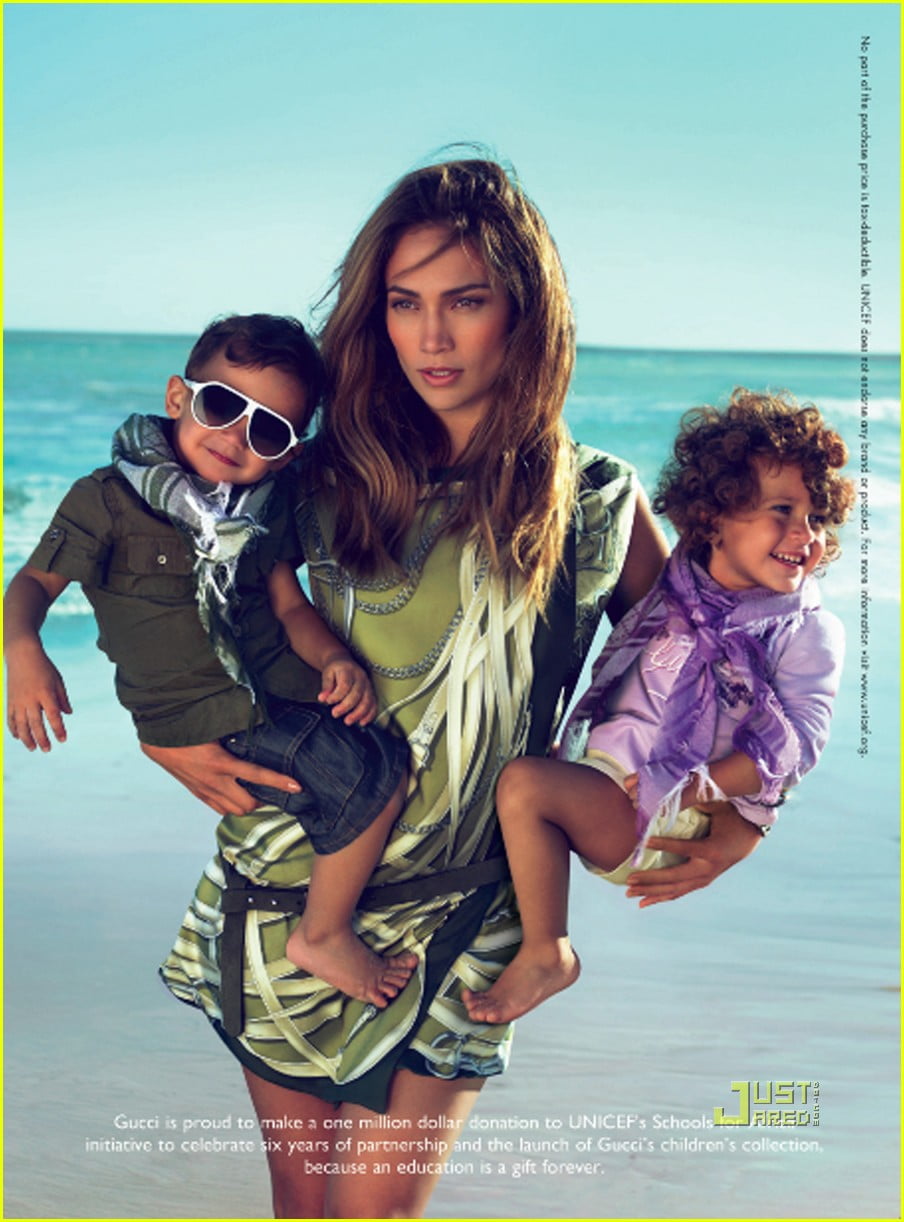 jennifer-lopez-twins-gucci-ads-01