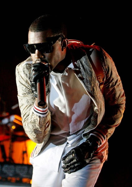 Videóklip premier: Kanye West – Coldest Winter