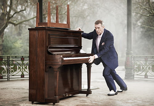 Hugh_laurie_smaller