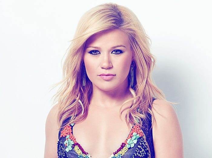 kelly-clarkson2