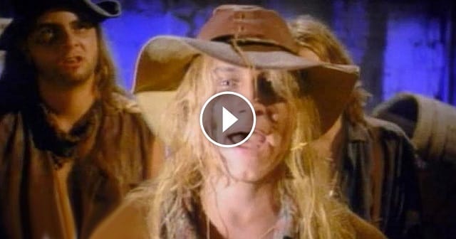 Ha felcsendül ez a dal, ma is ugyanúgy örülsz neki, mint amikor először hallottad!