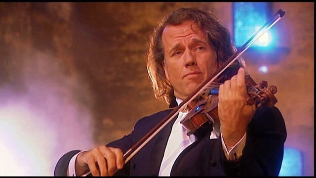 Ez a 18. századbeli szerzemény új életre kel André Rieu kezei alatt. Micsoda előadás!