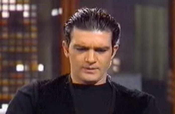 Emlékszel még rá? Így szavalta Antonio Banderas József Attilát!