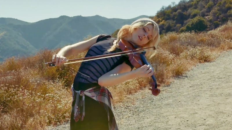 Csodálatos feldolgozást készített Selena Gomez és Kygo duettjéről a hegedűművész Lindsey Stirling! Ezt neked is hallanod kell!