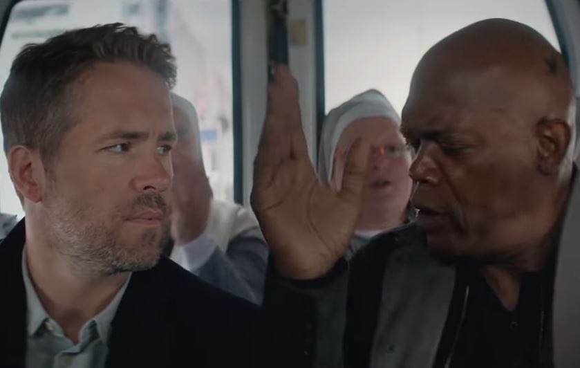 Ismét nyeregben Samuel L. Jackson! A Sokkal több mint testőr már javában fut a mozikban.