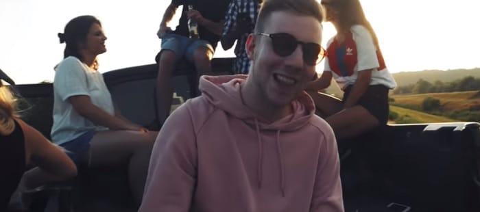 Megérkezett Henderson David slágergyanús új dala, a Wildfire