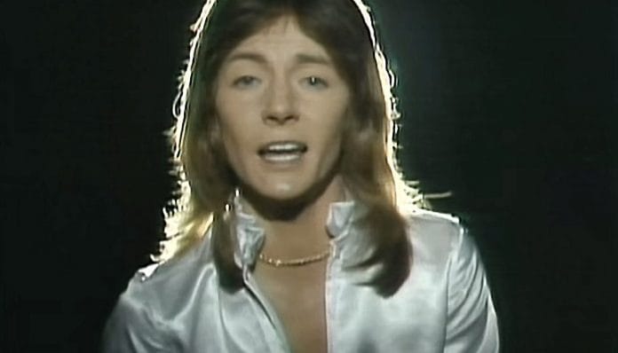 Alig jelent meg, máris világsláger lett belőle. Te is biztosan emlékszel a refrénjére!