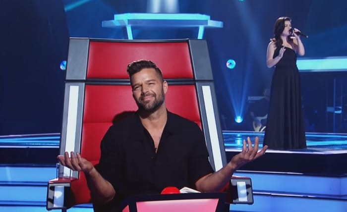 Kevesen érnek fel Jennifer Rush hangjával. De amikor meghallották ezt a lányt énekelni, amúgy kapkodtak a gombok után!