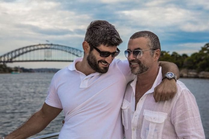 Durva kijelentést tett George Michael barátja, amikor megtudta, kimaradt az énekes végrendeletéből