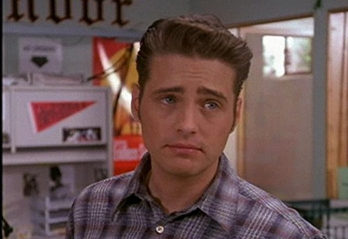 51 évesen, így néz ki ma Jason Priestley! Ő volt a Beverly Hills 90210 szívdöglesztő Brandonja
