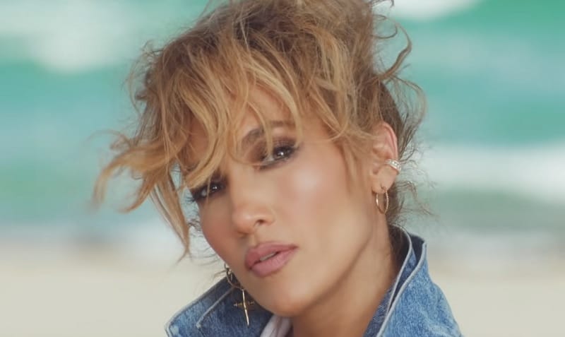 Jennifer Lopez felrobbantotta az internetet: megérkezett a nyár legforróbb slágere