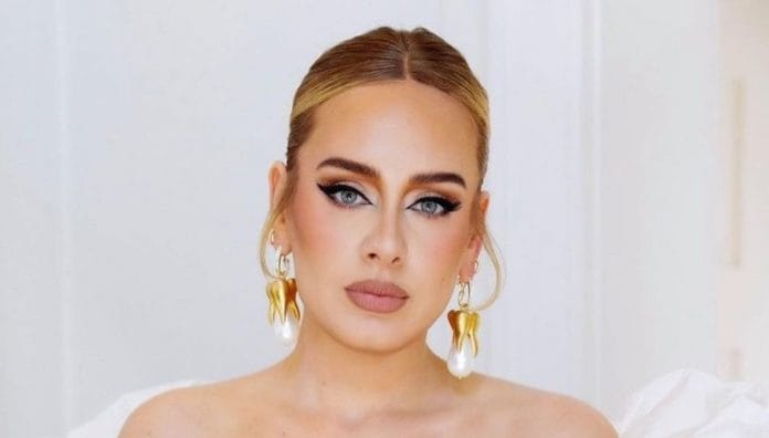 adele Adele megmutatta új szerelmét: ezzel a jóképű pasival jár