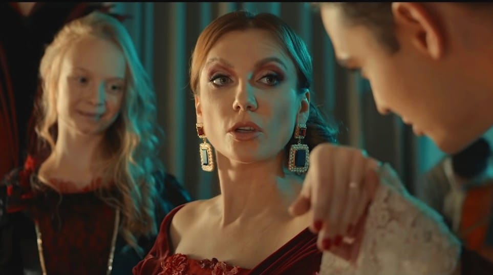 Imádják a rajongok Rúzsa Magdi új klipjét: a Karma mar most hatalmas siker