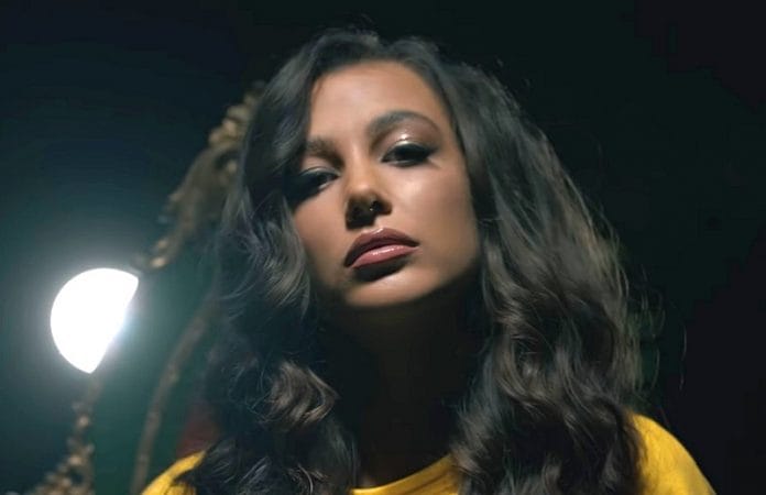 Berobbant Tóth Andi új videóklipje, egy nappal azután, hogy megnyerte a Dancing with the Stars-t