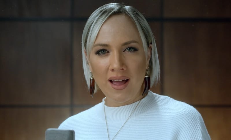 Tóth Gabi gyönyörű karácsonyi dallal érkezik