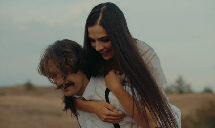 Petőfi Sándor híres versét dolgozta fel az erdélyi sztárzenekar