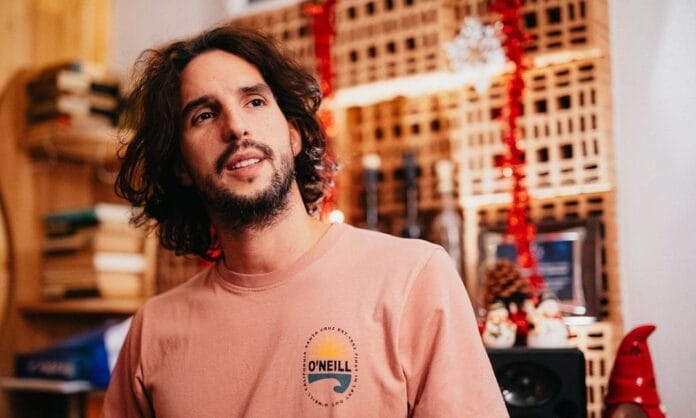 Futótűzként terjed a Bagossy Brothers Company új karácsonyi slágere