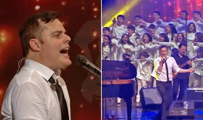 Ez az énekes és gyerekkórus úgy adja elő a Queen 'Bohemian Rhapsody' slágerét, hogy a lélegzeted is eláll